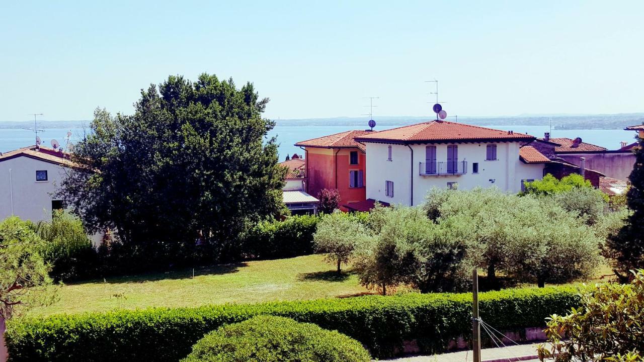 B&B Villa Fiorini Moniga del Garda Exterior photo